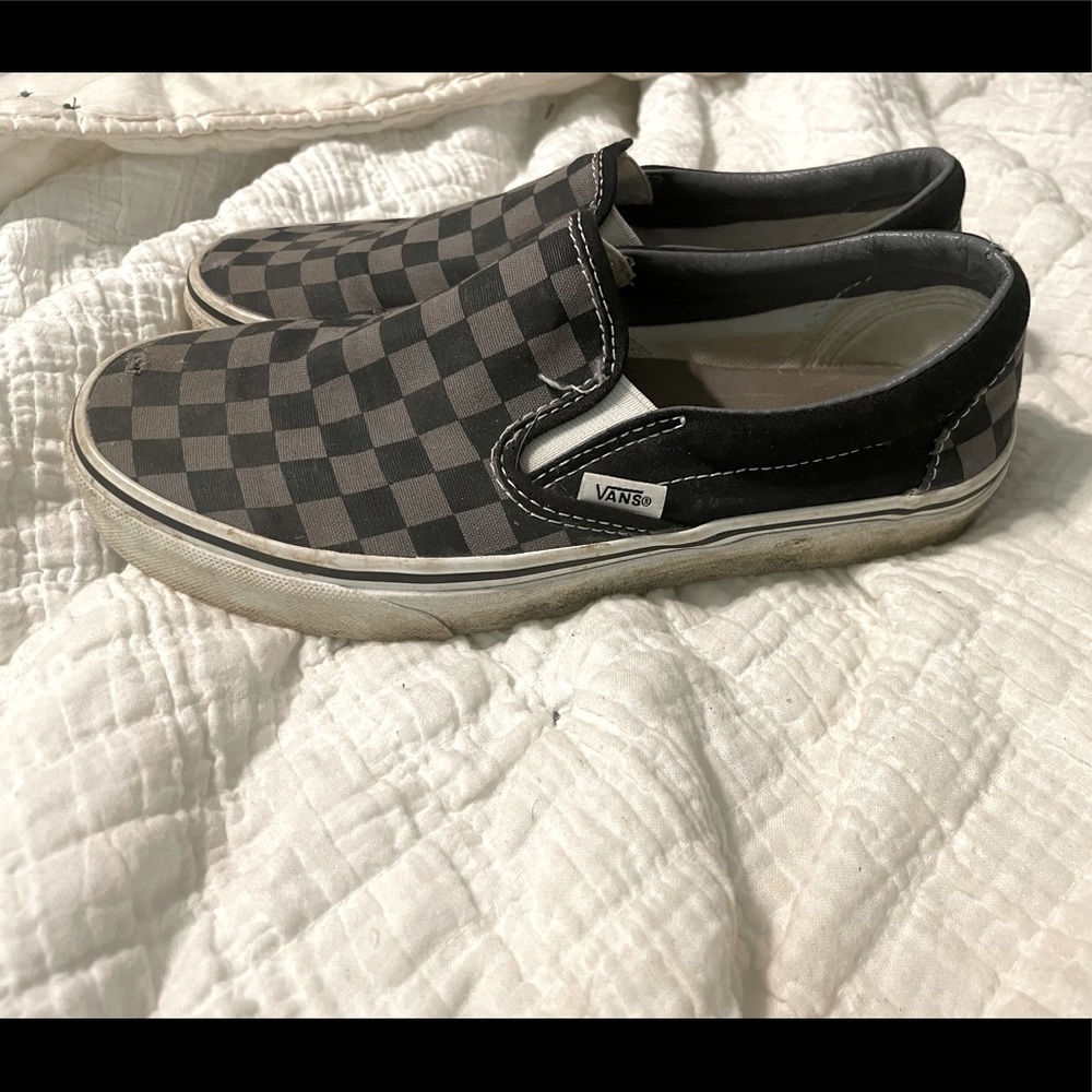 Vans black checkered